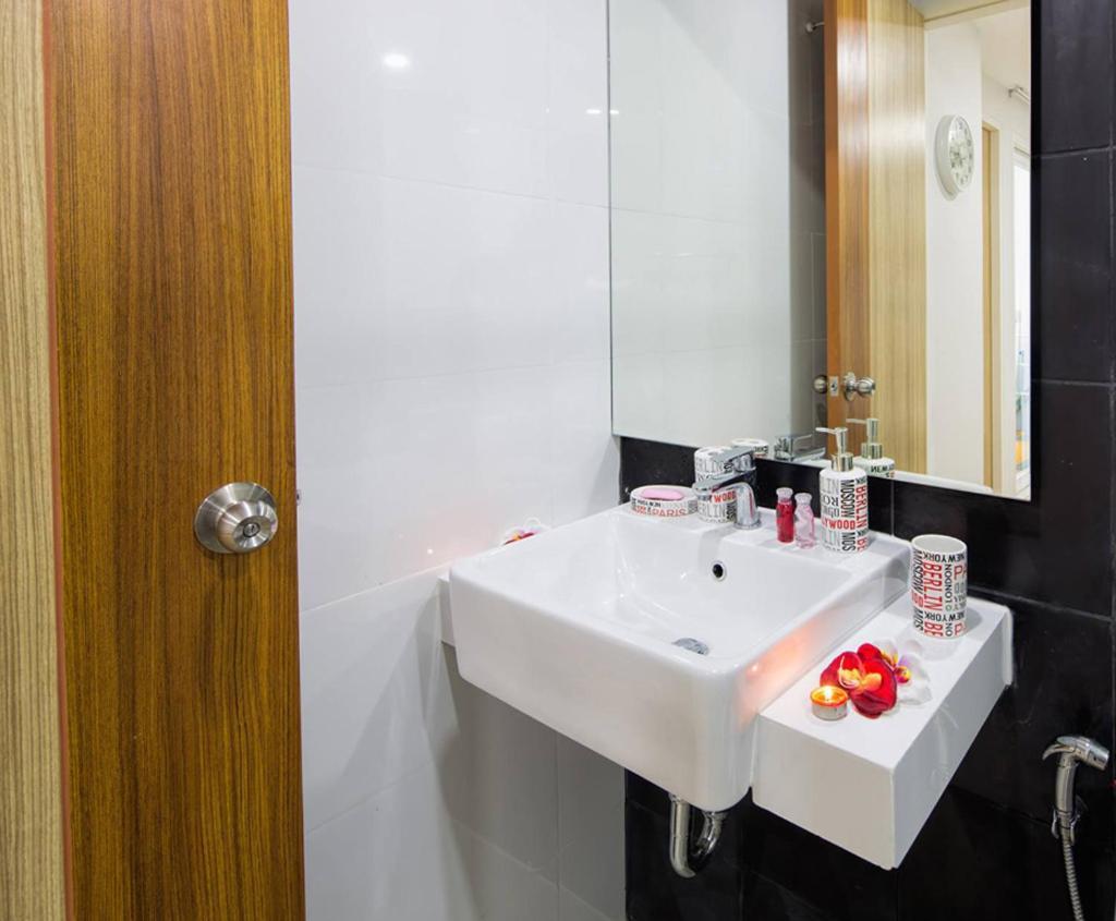 Superbe Studio Avec Salle De Bain Privee Kata Beach Phuket Phuket Apartment Ngoại thất bức ảnh